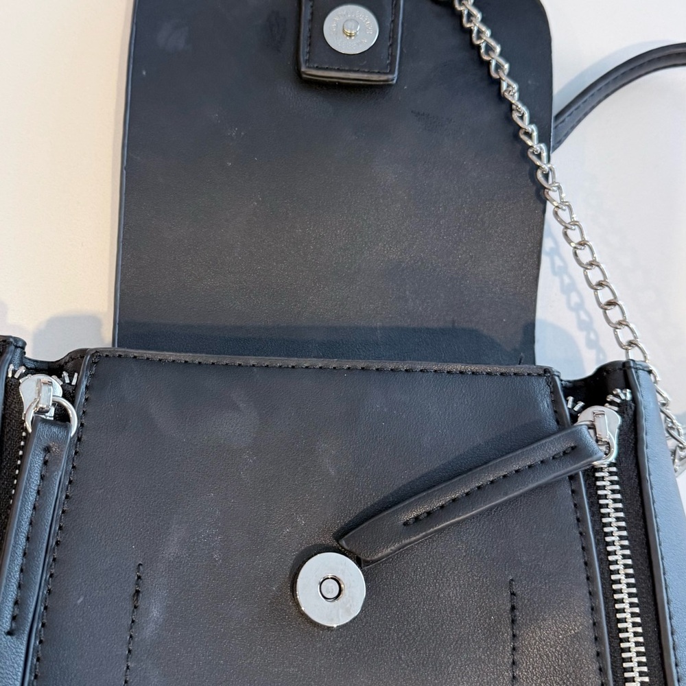 Vegan Leather Purse/Backpack - Picture 5 of 5
